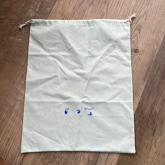 Off-White Dust Bag - Picture 1 of 3